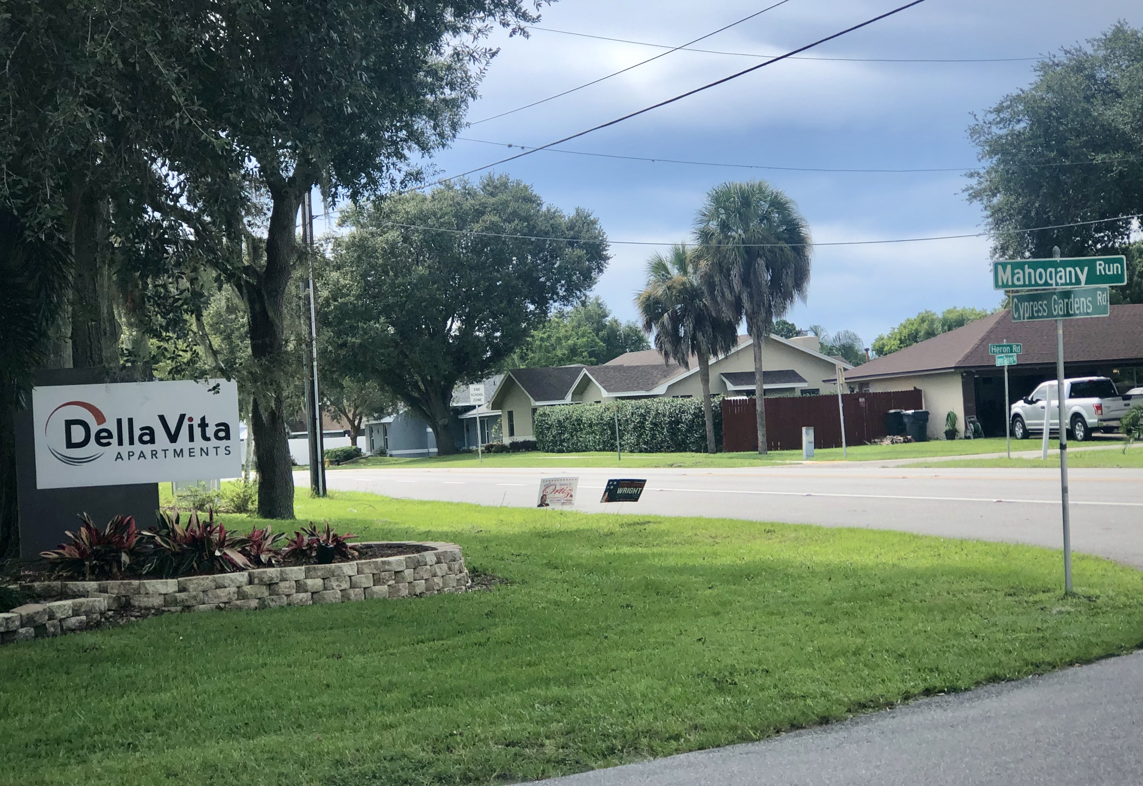 Della Vita Apartment entrance at Cypress Gardens Road